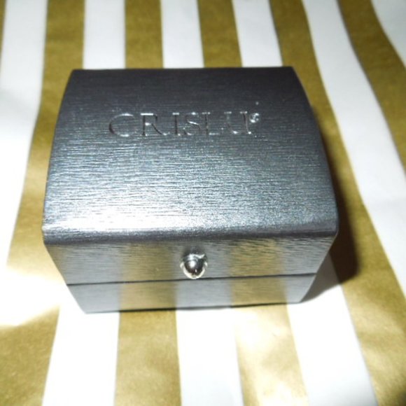 Crislu Gold Tone and Onyx Cuff Links - Picture 5 of 5